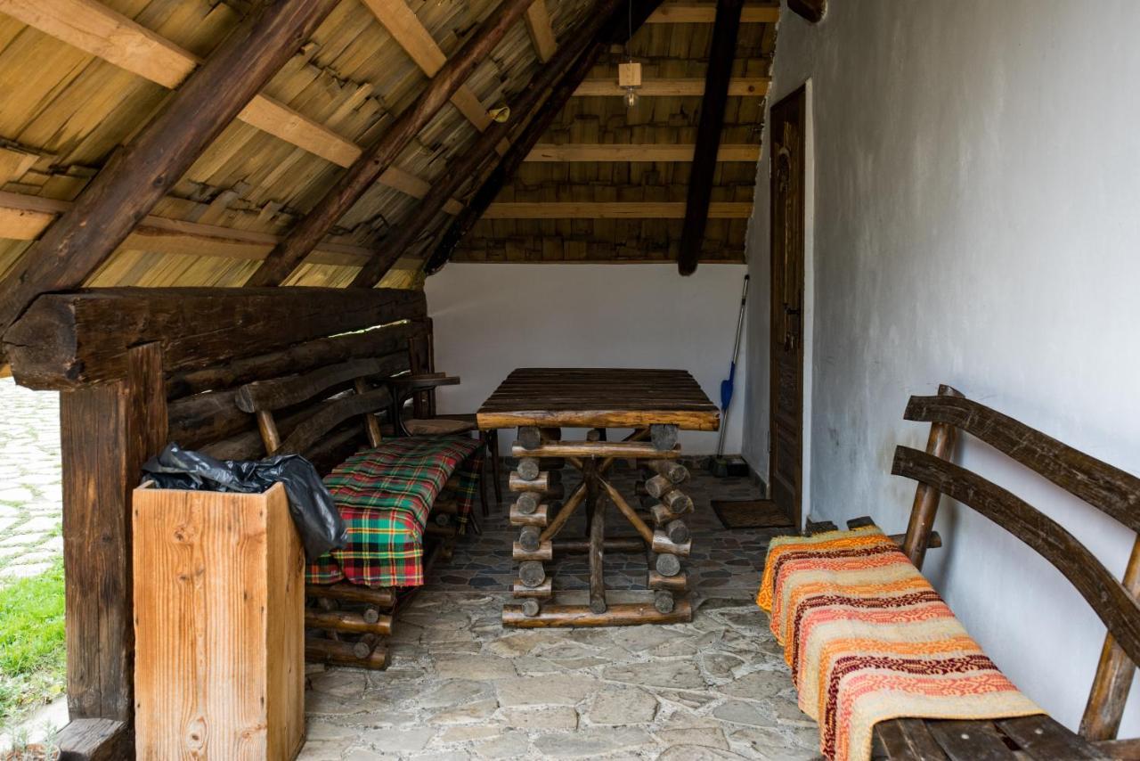 Casa Strabunicului 호텔 Partestii de Sus  외부 사진