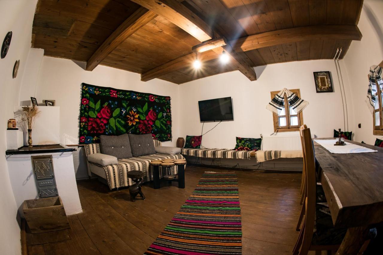 Casa Strabunicului 호텔 Partestii de Sus  외부 사진