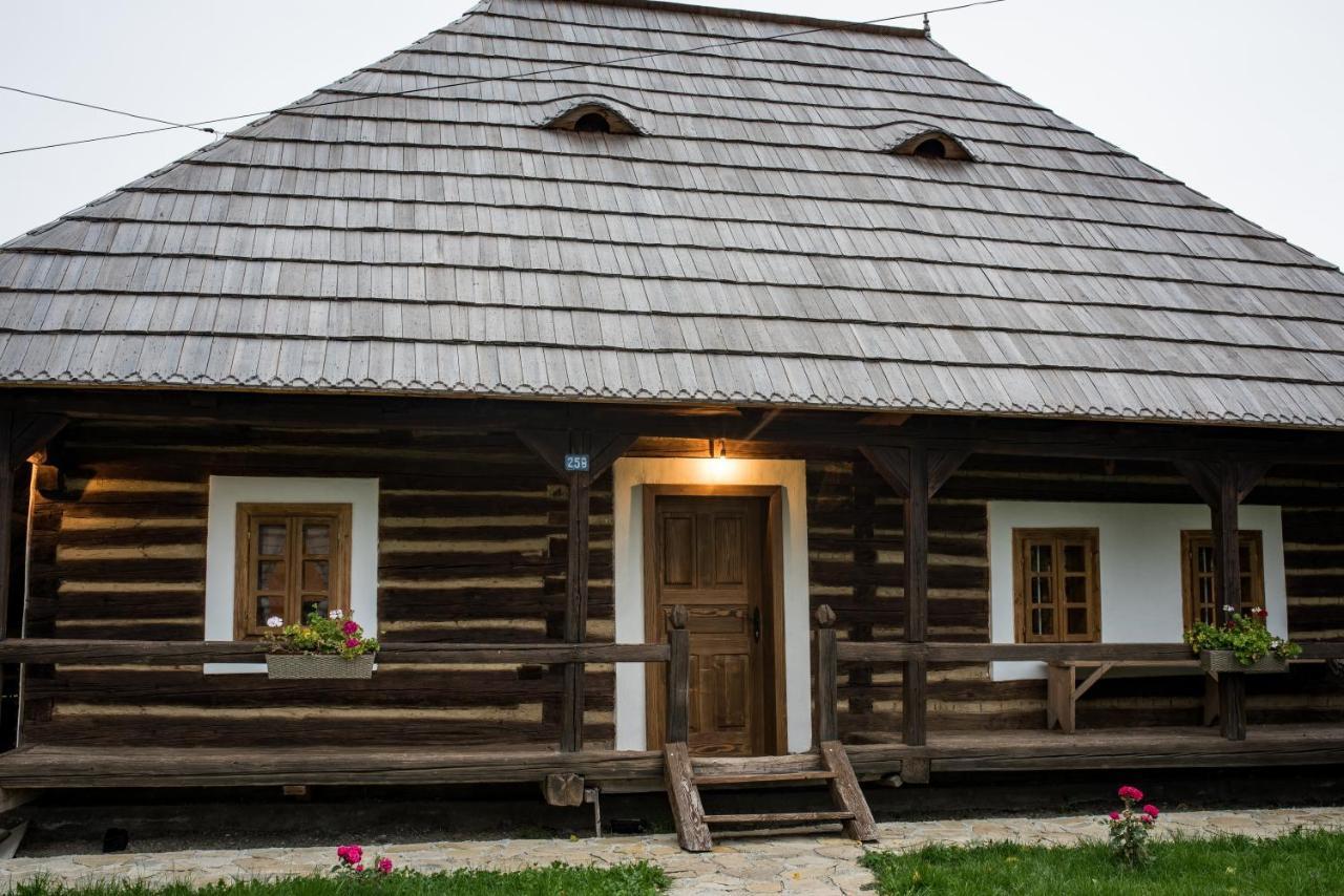 Casa Strabunicului 호텔 Partestii de Sus  외부 사진